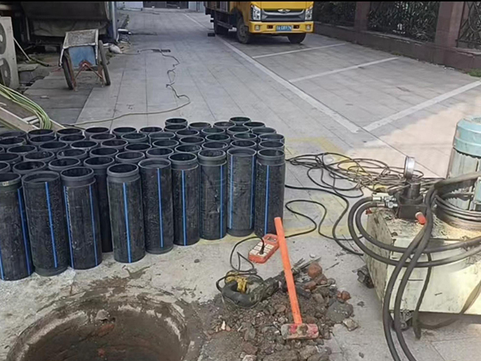 黄骅PE置换管厂家 DN315置换管 非开挖管短管置换